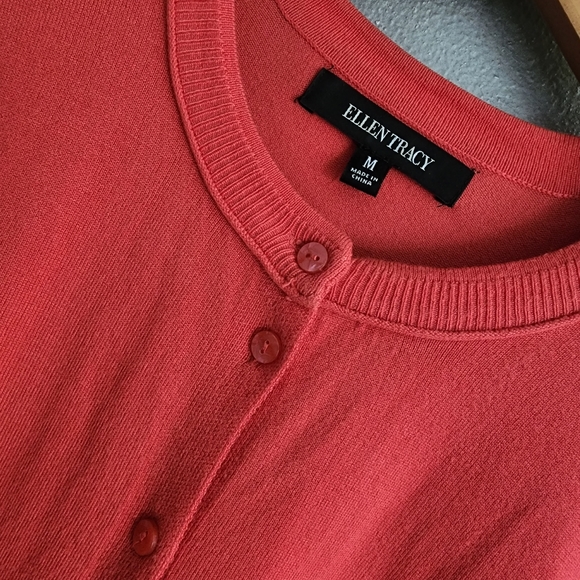 📚Bright & Beautiful deep Coral/Guava button down Cardigan - Picture 2 of 4